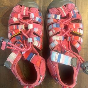 Keen Waterproof Sandals Shoes Girls size 9